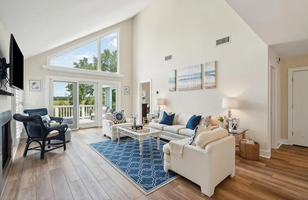 2210 Oyster Catcher Court-1